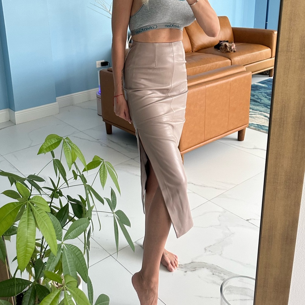 NEW Real leather long stylish skirt ♥️